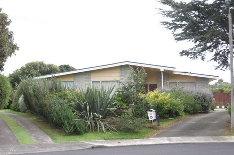 Photo of property in 11b Kingswood Grove, Raumati Beach, Paraparaumu, 5032