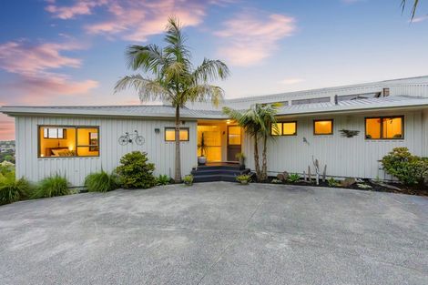 Photo of property in 33 Stredwick Drive, Torbay, Auckland, 0630