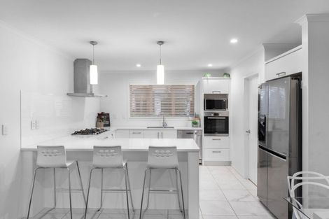 Photo of property in 33 Batten Drive, Flagstaff, Hamilton, 3210