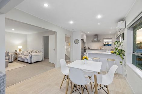 Photo of property in 3/252 Hibiscus Coast Highway, Orewa, 0931