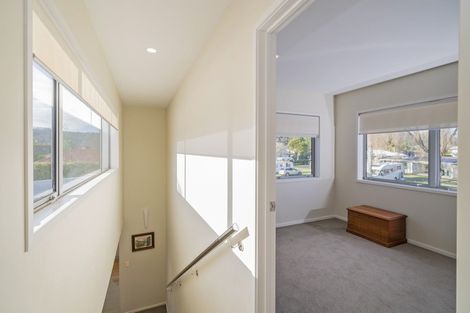 Photo of property in 18 Cobham Lane, Whitianga, 3510