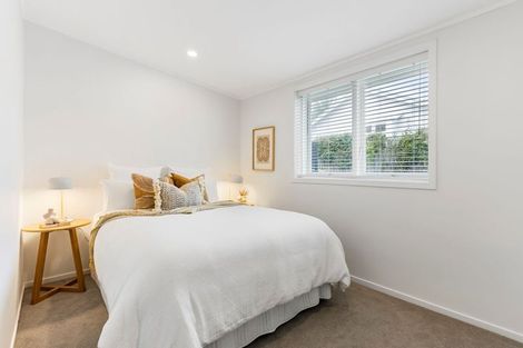 Photo of property in 3/6 North Avenue, Narrow Neck, Auckland, 0624