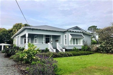Photo of property in 18 Argyle Street, Waipu, 0510