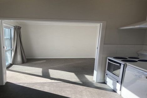 Photo of property in 17 Queens Drive, Kilbirnie, Wellington, 6022