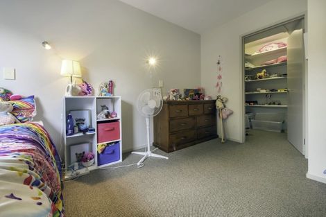 Photo of property in 6a Kokako Place, Taradale, Napier, 4112