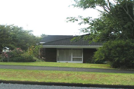 Photo of property in 38 Grenada Avenue, Forrest Hill, Auckland, 0620