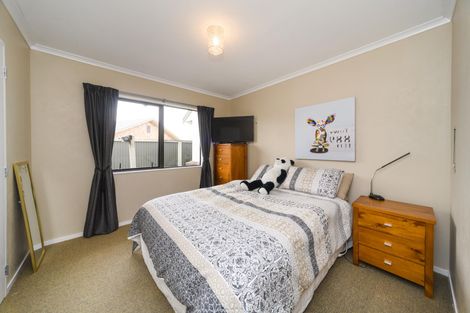 Photo of property in 115 Schnell Drive, Kelvin Grove, Palmerston North, 4414