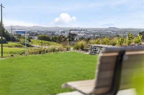 Photo of property in 4 Bendridge Street, Flat Bush, Auckland, 2019