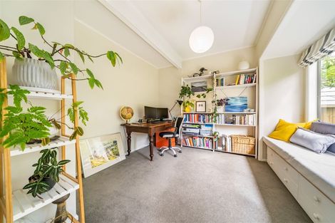 Photo of property in 93 Oroua Street, Eastbourne, Lower Hutt, 5013