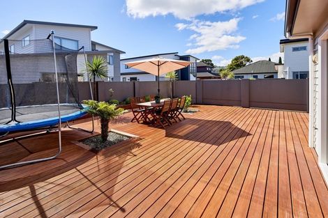 Photo of property in 3 Ludlam Crescent, Woburn, Lower Hutt, 5010