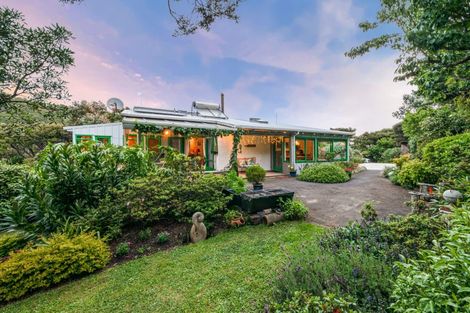 Photo of property in 149 Cornwallis Road, Cornwallis, Auckland, 0604