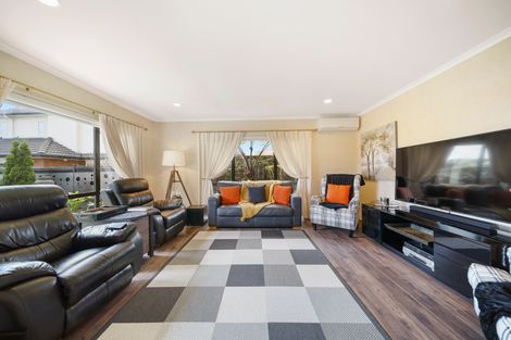 Photo of property in 20 Heyington Way, East Tamaki Heights, Auckland, 2016