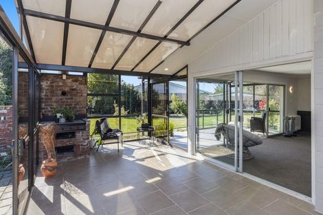 Photo of property in 10 Westerleigh Street, Bishopdale, Christchurch, 8053