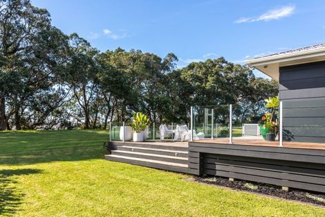 Photo of property in 113 Moana Anu Anu Avenue, Whangamata, 3620