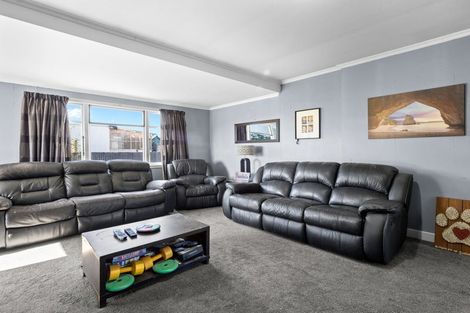 Photo of property in 75 Mcmurdo Street, Tinwald, Ashburton, 7700