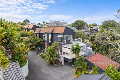 Photo of property in 3/63a Norwood Road, Bayswater, Auckland, 0622