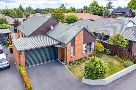 Photo of property in 9 Elsom Lane, Avonhead, Christchurch, 8042