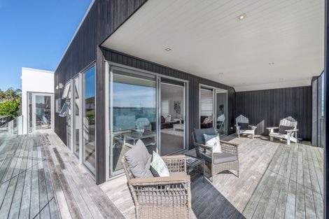 Photo of property in 8 The Parade, Bucklands Beach, Auckland, 2012