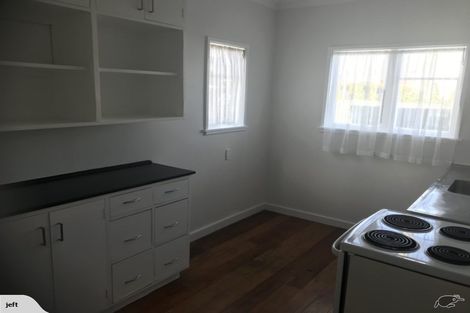 Photo of property in 229 Featherston Street, Palmerston North, 4410