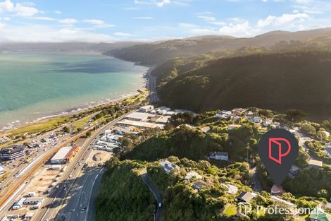 Photo of property in 42 Korokoro Road, Korokoro, Lower Hutt, 5012