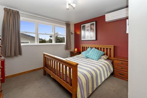 Photo of property in 13 Cutler Street, New Lynn, Auckland, 0600
