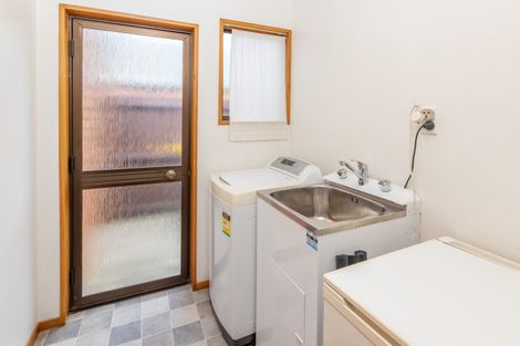 Photo of property in 9 Elsom Lane, Avonhead, Christchurch, 8042