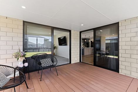 Photo of property in 25 Papawhero Drive, Bell Block, New Plymouth, 4312