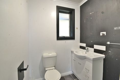 Photo of property in 96 South Road, The Glen, Dunedin, 9011