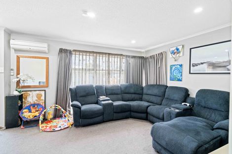 Photo of property in 2a Skerten Avenue, Hornby, Christchurch, 8042
