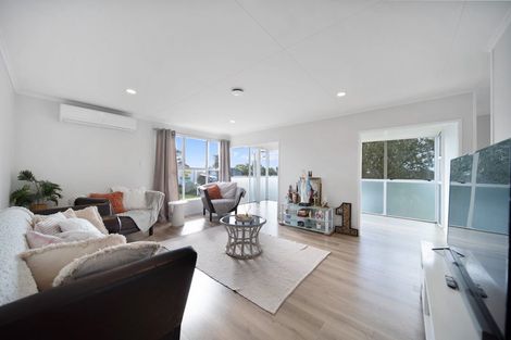 Photo of property in 4 Pike Place, Mangere East, Auckland, 2024