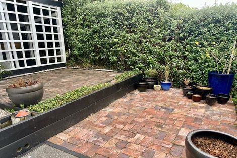 Photo of property in 2/28 Onepoto Road, Hauraki, Auckland, 0622