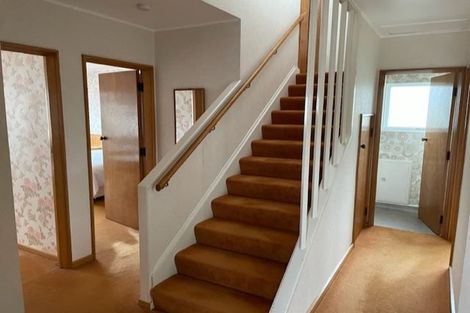 Photo of property in 15 Helen Street, Brooklyn, Wellington, 6021