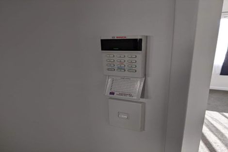 Photo of property in 1b Pollen Street, Johnsonville, Wellington, 6037