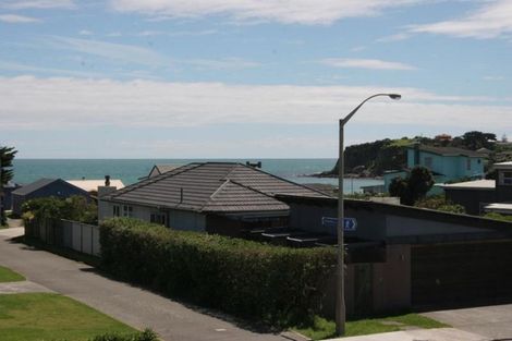 Photo of property in 25a-d Tireti Road, Titahi Bay, Porirua, 5022