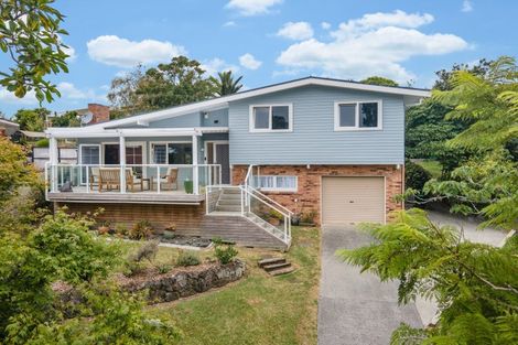 Photo of property in 12 Gerwyn Place, Pakuranga Heights, Auckland, 2010