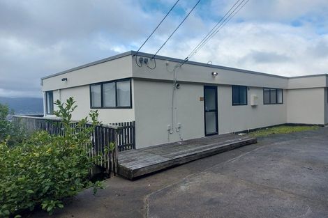 Photo of property in 66 Miromiro Road, Normandale, Lower Hutt, 5010