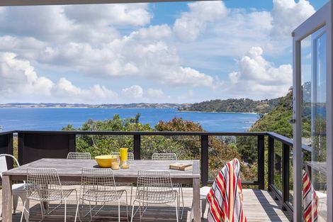 Photo of property in 24 Barrier View Road, Leigh, 0985