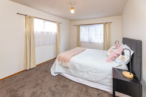 Photo of property in 9 Elsom Lane, Avonhead, Christchurch, 8042