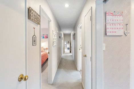 Photo of property in 143 Florence Avenue, Orewa, 0931