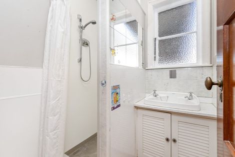 Photo of property in 82 Latham Street, Marewa, Napier, 4110