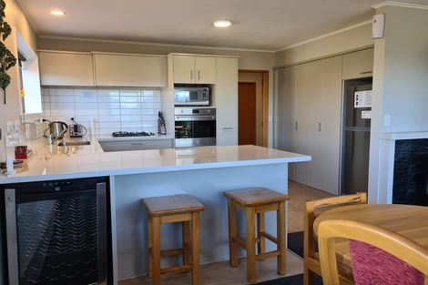 Photo of property in 3 Hamilton Drive, Lake Tekapo, 7999