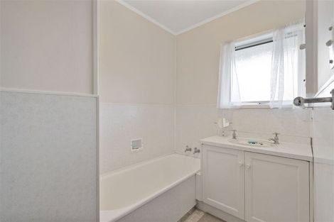 Photo of property in 10 King Richard Place, Browns Bay, Auckland, 0630