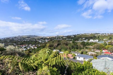Photo of property in 30 Bassett Road, Johnsonville, Wellington, 6037