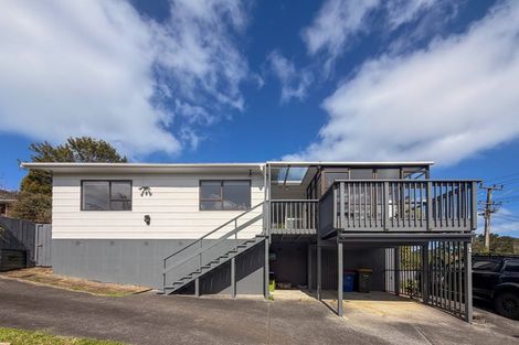 Photo of property in 1/725 Beach Road, Browns Bay, Auckland, 0630
