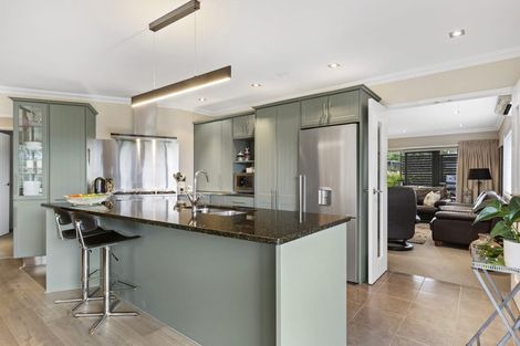 Photo of property in 69b Karamea Street, Whalers Gate, New Plymouth, 4310