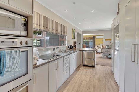 Photo of property in 34 John F Kennedy Drive, Milson, Palmerston North, 4414