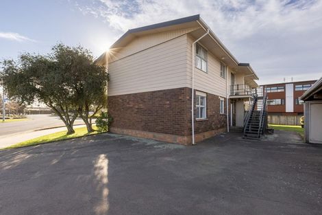 Photo of property in 4/41 Kawaka Street, Mount Maunganui, 3116