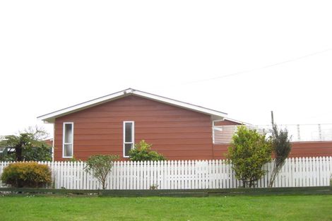 Photo of property in 9 Whitcombe Street, Lepperton, New Plymouth, 4373