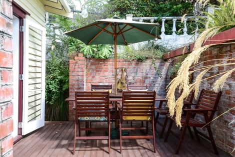 Photo of property in 69 Forest Lake Road, Forest Lake, Hamilton, 3200