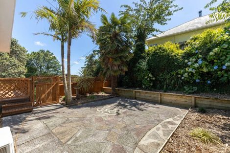 Photo of property in 137 Brooklands Road, Brooklands, New Plymouth, 4310